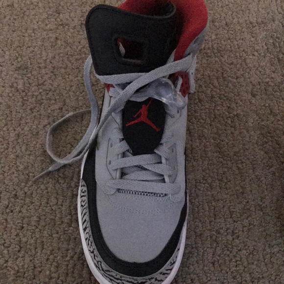 Shoes - Picture 3 of 4